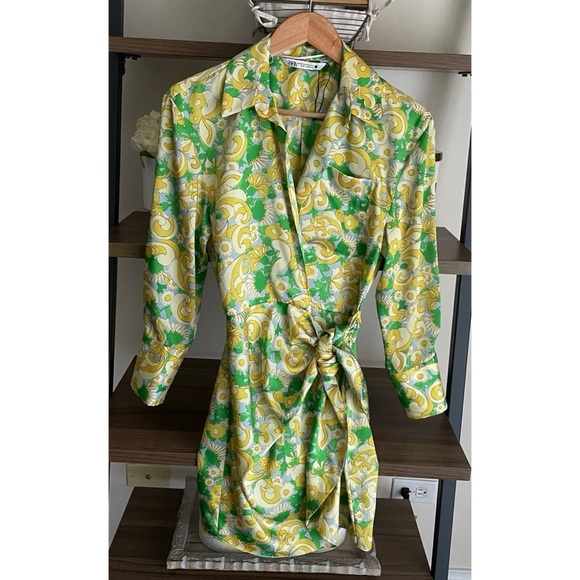 NWOT Zara Vibrant Green and Yellow Wrap Dress, Size XS - Picture 2 of 15